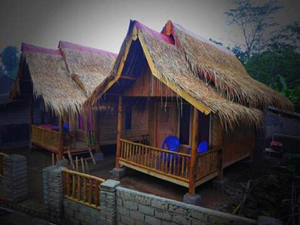 Tereng Wilis Bungalows テテバトゥ エクステリア 写真