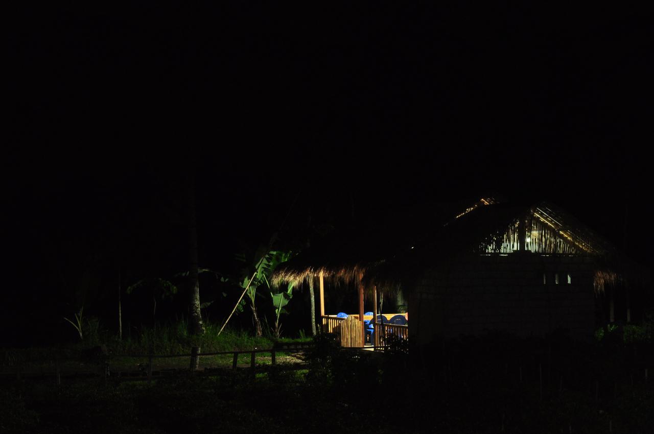 Tereng Wilis Bungalows テテバトゥ エクステリア 写真